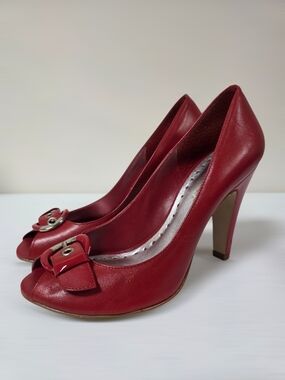 BCBGirls Zevelina Salsa Red Peep-Toe Pumps with Buckle Accent SIZE 7.5M